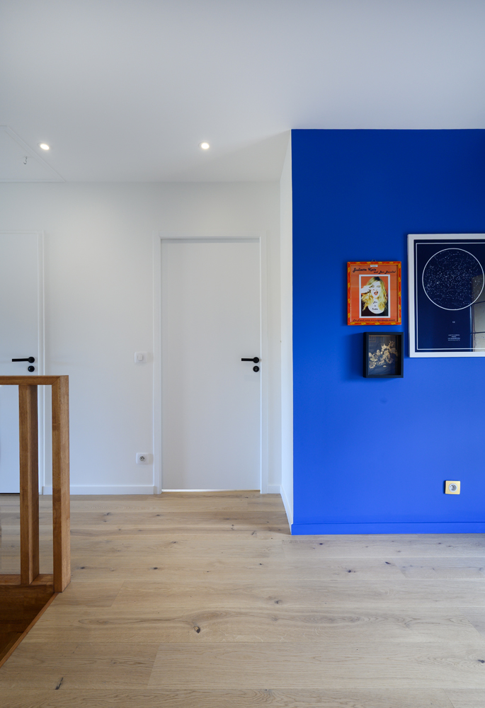 La maison de Juliette Katz en peinture Tollens : salon peinture blanche teinte Doigts de Fée Tollens