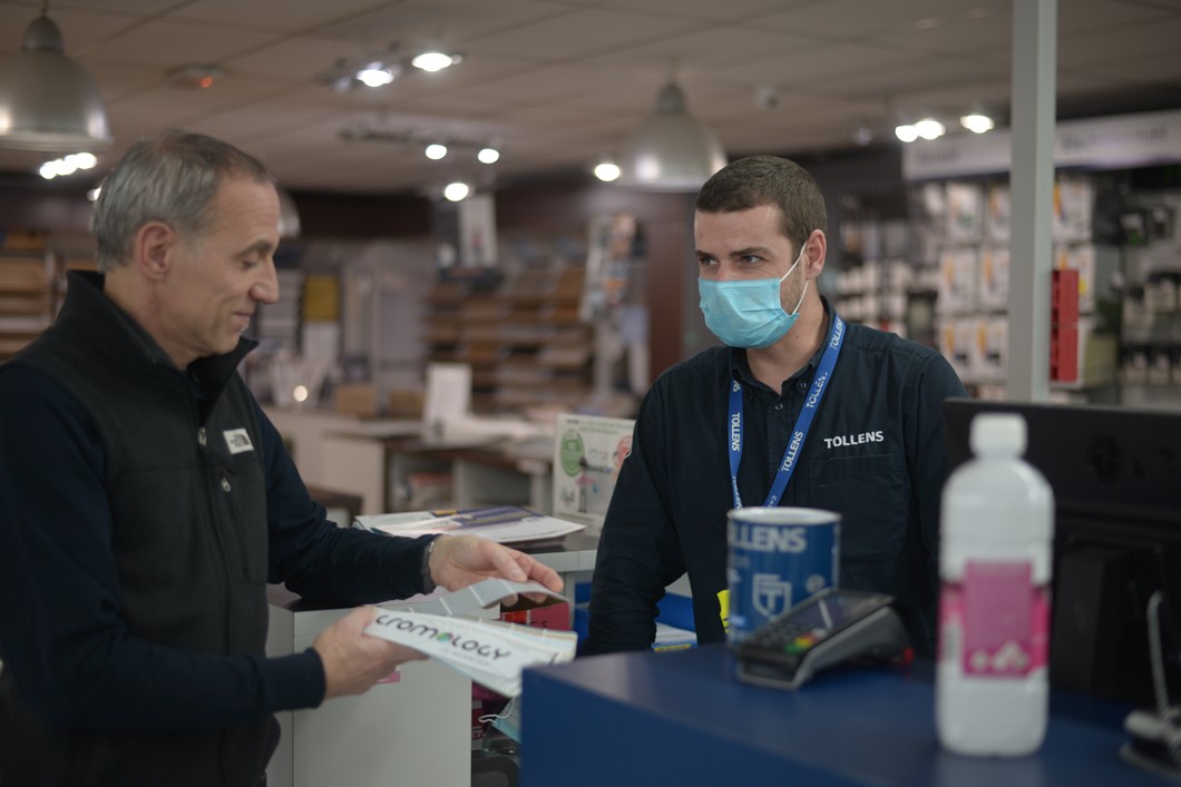 Conseil technique peinture, magasin Tollens, professionnel