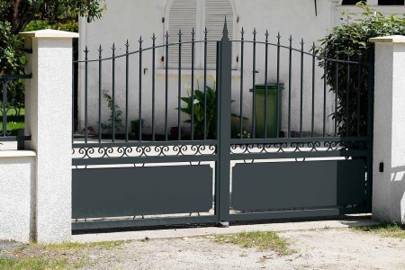 Peinture m&eacute;tal, peinture portail m&eacute;tal, peinture fer, peinture portail fer, peinture anthracite pour portail, peinture Tollens gris Choucas