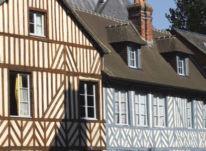 Façade immeuble France, Normandie, bois