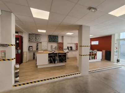 magasin peinture TOLLENS St-Jean-de-Luz showroom sols papier-peint