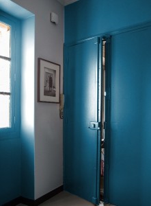 Entr&eacute;e bleu fonc&eacute;, peinture bleu fonc&eacute;, Tollens Bleu M&eacute;diterran&eacute;e