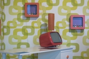 Inspiration tendance 70s pour un bureau ou un intérieur vert et orange