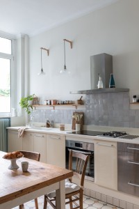 Peinture cuisine blanche, peinture meuble cuisine beige, peinture cuisine TOLLENS