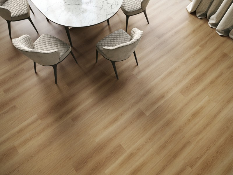Revêtement sol LVT vinyle effet parquet bois naturel clair, collection Gallery chez Tollens Zolpan