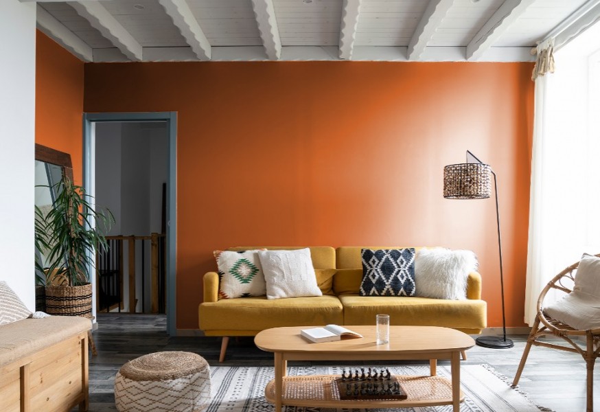 Salon bohème, mur orange rouille, couleur Tigre du Bengale Tollens, simulation couleur peinture orange