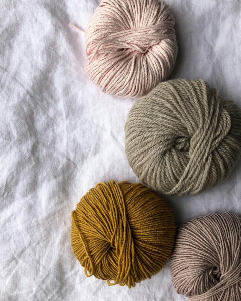 Inspiration tendance Néo Rétro, pelotte de laine, textile naturel